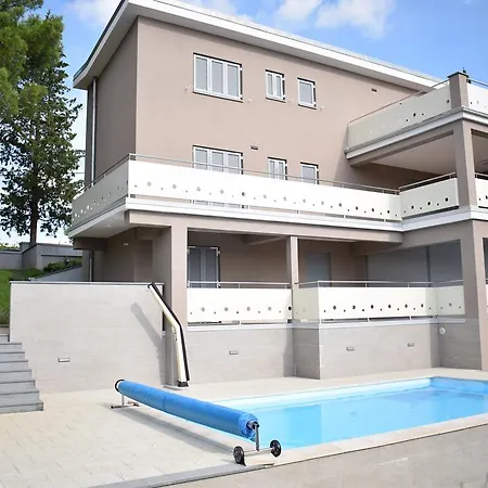 Luxury Apartments Adria Malinska Exterior photo