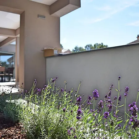 Luxury Apartments Adria Malinska Exterior photo