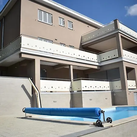 Luxury Apartments Adria Malinska Exterior photo